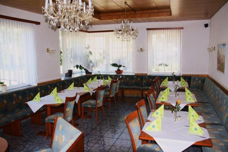 Hotel Schillerplatz Öhringen Eksteriør billede