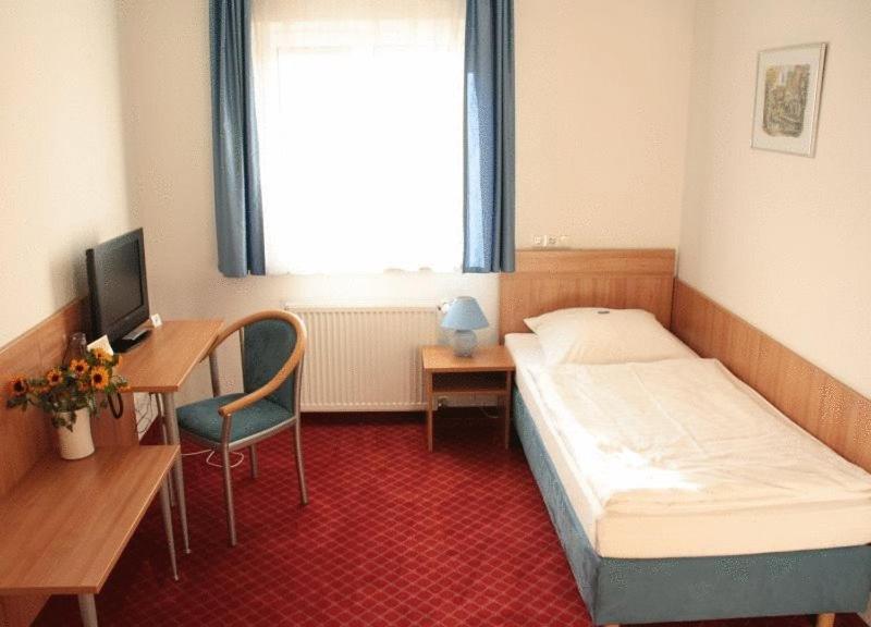 Hotel Schillerplatz Öhringen Eksteriør billede
